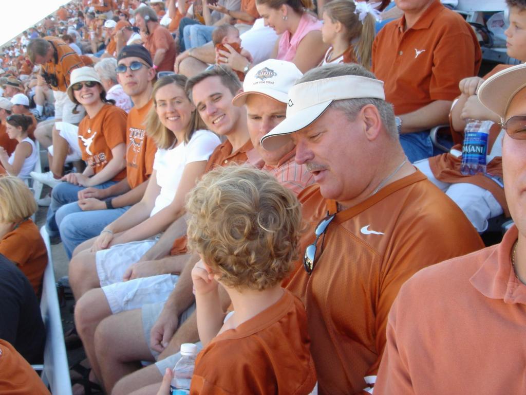 2004/10(Oct)/01(Tailgate-Missouri)/1024x768_2004-10-16 16-30-11.JPG
